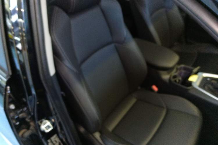 Used Toyota Wildlander 2023 Dual-Engine 2.5L E-CVT Two-Wheel Drive Urban Edition Right Front Seat