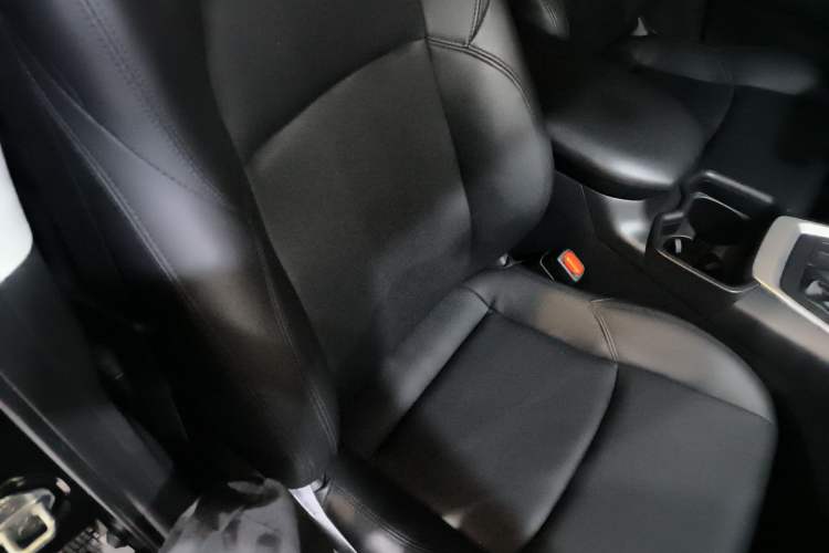 Used Toyota Wildlander 2023 2.0L CVT Two-Wheel Drive Leading Edition Right Front Seat