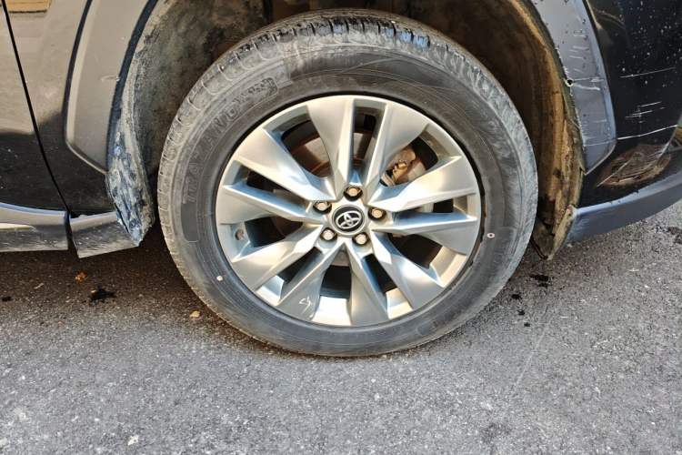 Used Toyota Wildlander 2023 2.0L CVT Two-Wheel Drive Leading Edition Right Front Wheel Hub