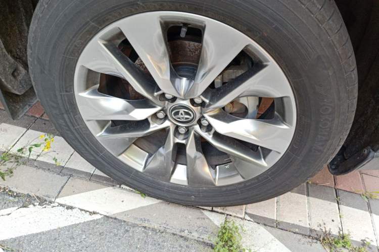 Used Toyota Wildlander 2023 2.0L CVT Two-Wheel Drive Urban Edition Right Front Wheel Hub