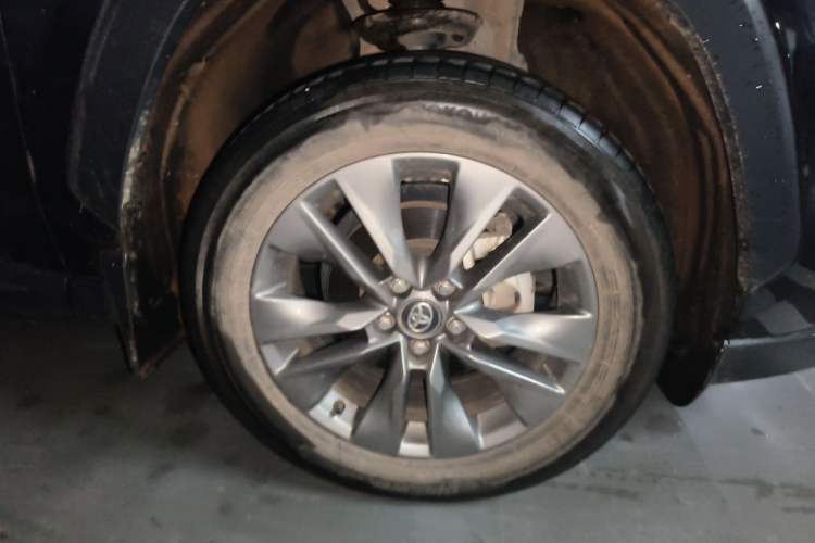 Used Toyota Wildlander 2023 2.0L CVT Two-Wheel Drive Leading Edition Right Front Wheel Hub