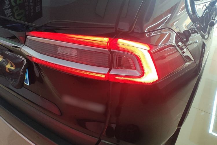 Used Toyota Wildlander 2023 2.0L CVT Two-Wheel Drive Luxury PLUS Edition Right Rear Taillight