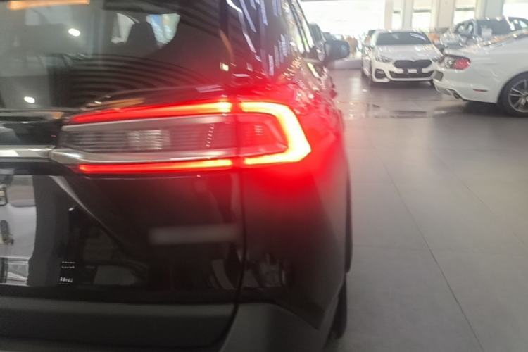 Used Toyota Wildlander 2023 2.0L CVT Two-Wheel Drive Luxury PLUS Edition Right Rear Taillight
