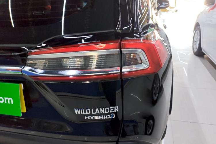 Used Toyota Wildlander 2023 Dual-Motor 2.5L E-CVT Two-Wheel Drive Luxury PLUS Edition Right Rear Taillight