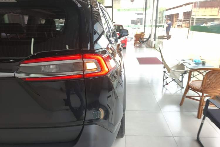 Used Toyota Wildlander 2023 2.0L CVT Two-Wheel Drive Luxury PLUS Edition Right Rear Taillight