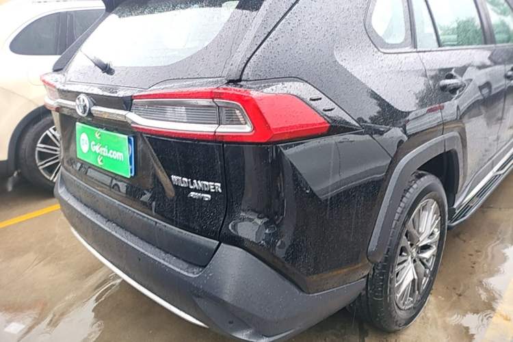 Used Toyota Wildlander 2023 2.0L CVT Four-Wheel Drive Luxury PLUS Edition Right Rear Taillight