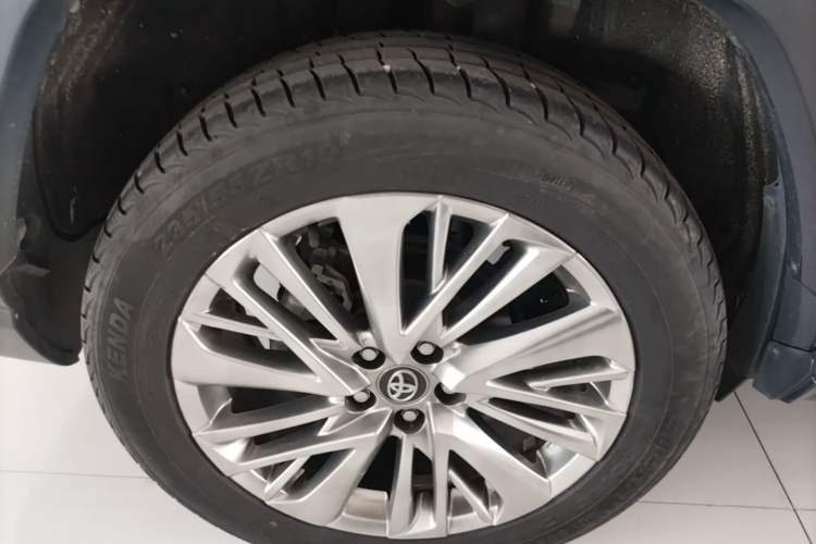 Used Toyota Wildlander 2023 2.0L CVT Two-Wheel Drive Prestige Version Right Rear Wheel Hub