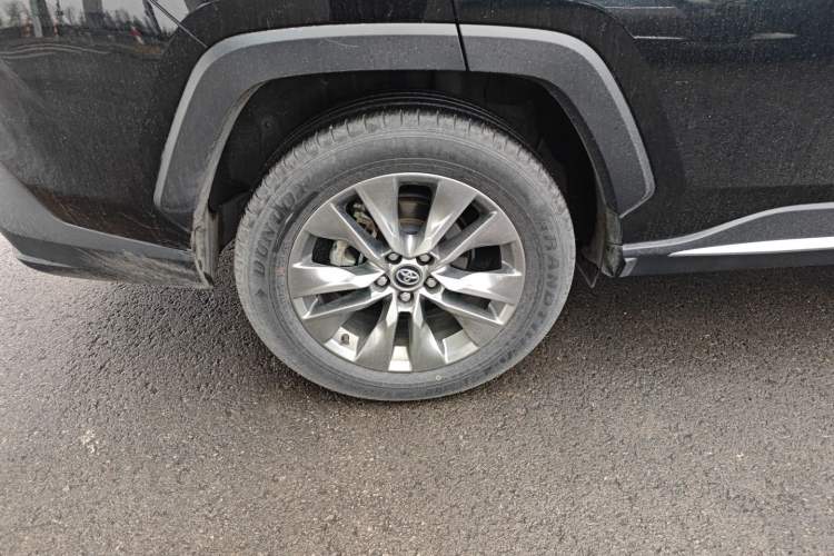 Used Toyota Wildlander 2023 2.0L CVT Two-Wheel Drive Urban Edition Right Rear Wheel Hub