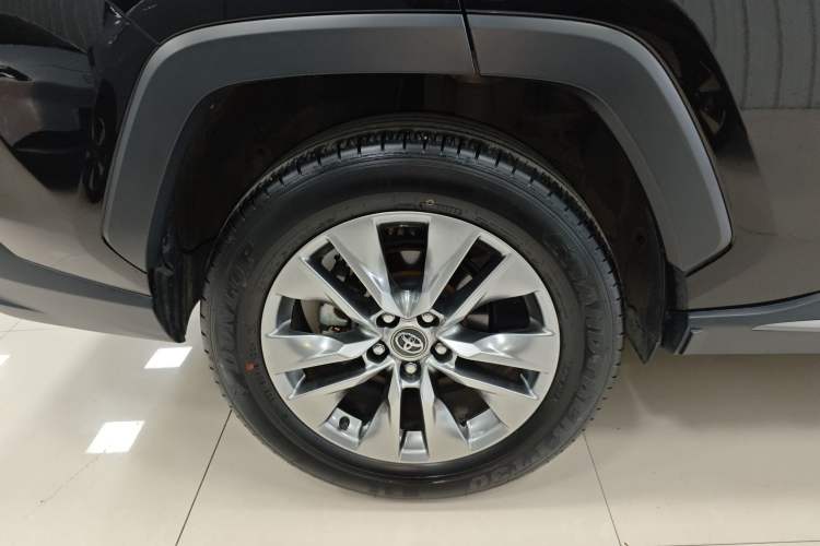 Used Toyota Wildlander 2023 2.0L CVT Two-Wheel Drive Leading Edition Right Rear Wheel Hub
