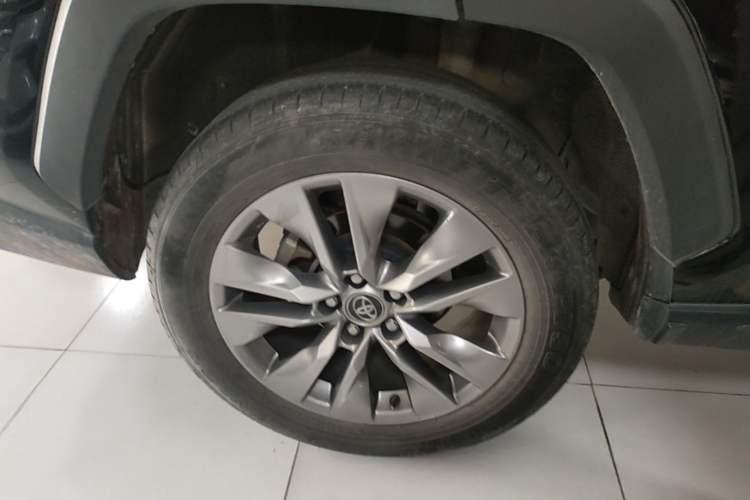 Used Toyota Wildlander 2023 2.0L CVT Two-Wheel Drive Leading Edition Right Rear Wheel Hub