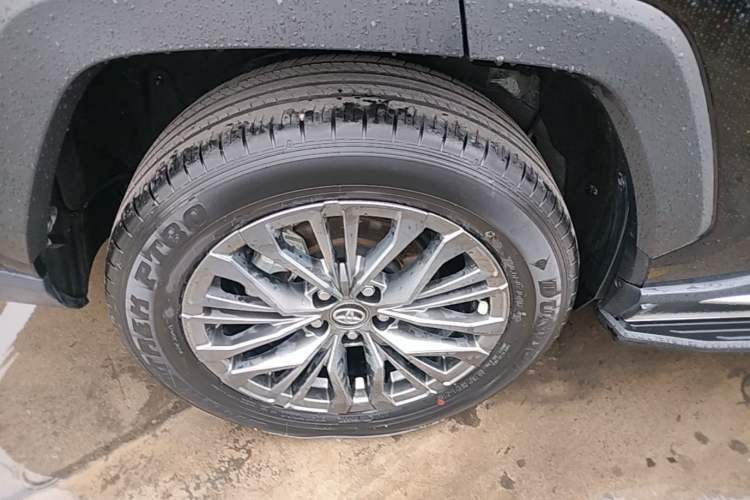 Used Toyota Wildlander 2023 2.0L CVT Four-Wheel Drive Luxury PLUS Edition Right Rear Wheel Hub