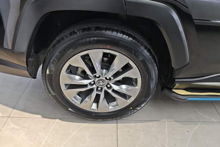 Used Toyota Wildlander 2023 2.0L CVT Two-Wheel Drive Leading Edition Right Rear Wheel Hub