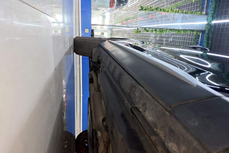Used Toyota Wildlander 2023 Dual-Motor 2.5L E-CVT Two-Wheel Drive Luxury PLUS Edition Right Side Sill