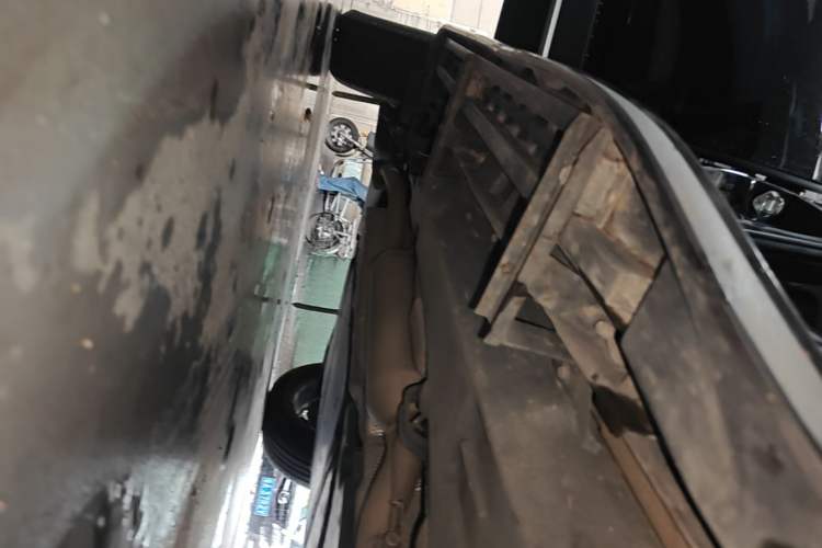 Used Toyota Wildlander 2023 Dual-Motor 2.5L E-CVT Two-Wheel Drive Luxury PLUS Edition Right Side Sill