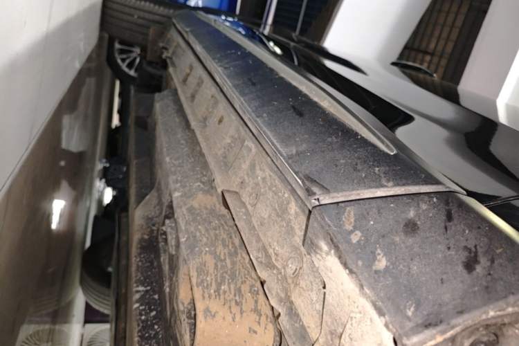 Used Toyota Wildlander 2023 2.0L CVT Two-Wheel Drive Luxury PLUS Edition Right Side Sill