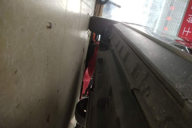 Used Toyota Wildlander 2023 2.0L CVT Two-Wheel Drive Urban Edition Right Side Sill