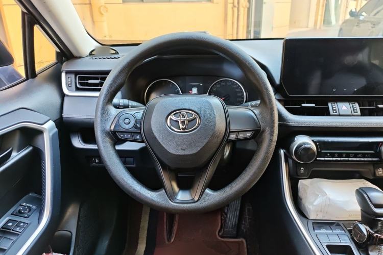 Used Toyota Wildlander 2023 2.0L CVT Two-Wheel Drive Leading Edition Steering Wheel