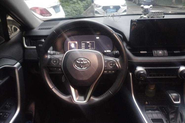 Used Toyota Wildlander 2023 Dual-Motor 2.5L E-CVT Two-Wheel Drive Luxury PLUS Edition Steering Wheel
