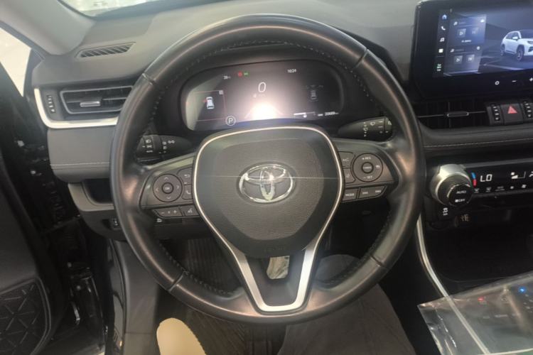 Used Toyota Wildlander 2023 2.0L CVT Two-Wheel Drive Luxury PLUS Edition Steering Wheel