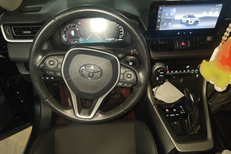 Used Toyota Wildlander 2023 2.0L CVT Two-Wheel Drive Luxury PLUS Edition Steering Wheel