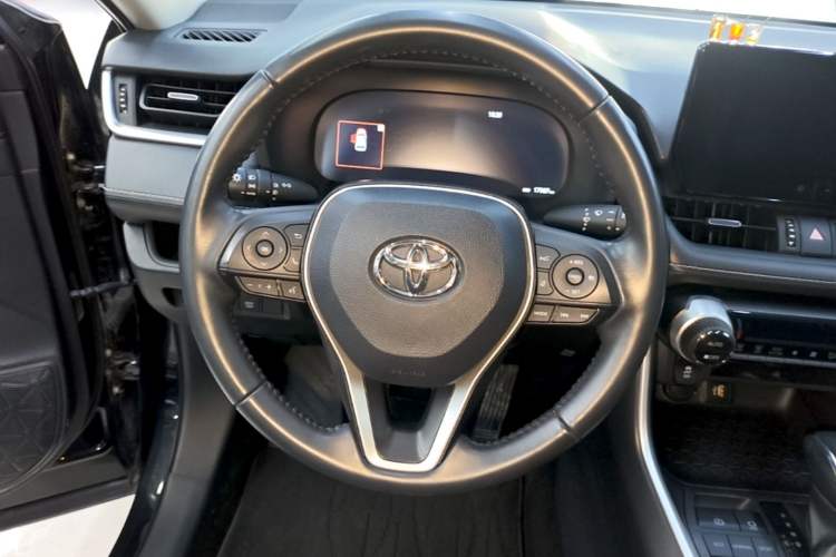 Used Toyota Wildlander 2023 Dual-Motor 2.5L E-CVT Two-Wheel Drive Luxury PLUS Edition Steering Wheel