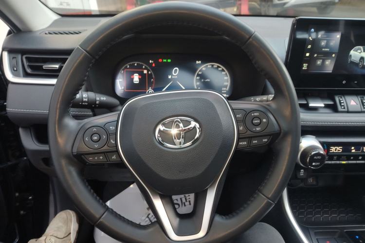 Used Toyota Wildlander 2023 2.0L CVT Four-Wheel Drive Luxury PLUS Edition Steering Wheel