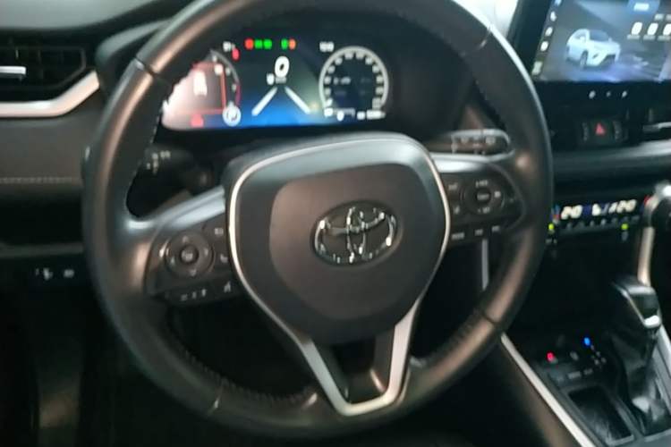 Used Toyota Wildlander 2023 2.0L CVT Two-Wheel Drive Luxury PLUS Edition Steering Wheel