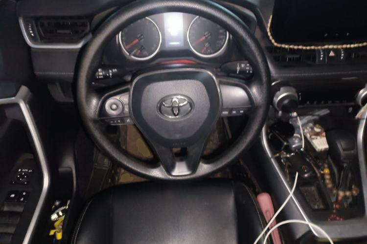 Used Toyota Wildlander 2023 2.0L CVT Two-Wheel Drive Leading Edition Steering Wheel