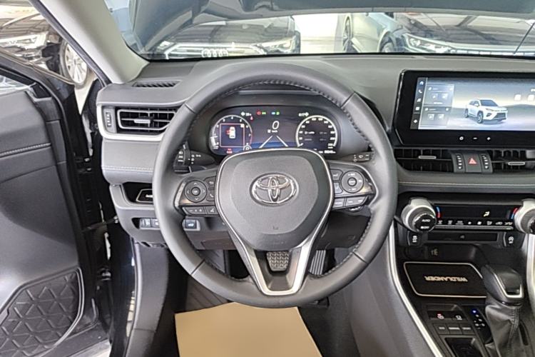 Used Toyota Wildlander 2023 2.0L CVT Two-Wheel Drive Luxury PLUS Edition Steering Wheel