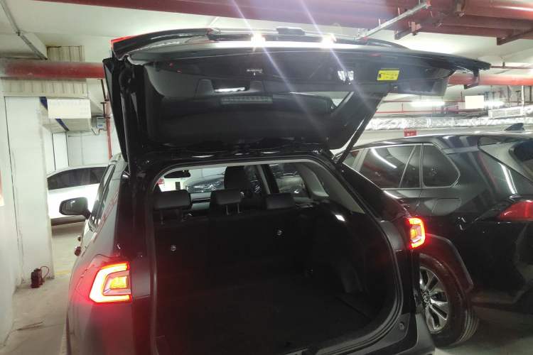 Used Toyota Wildlander 2023 Dual-Motor 2.5L E-CVT Two-Wheel Drive Luxury PLUS Edition Trunk