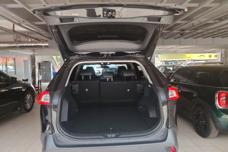 Used Toyota Wildlander 2023 2.0L CVT Two-Wheel Drive Leading Edition Trunk