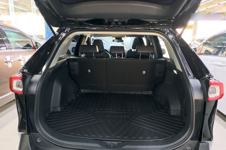 Used Toyota Wildlander 2023 Dual-Motor 2.5L E-CVT Two-Wheel Drive Luxury PLUS Edition Trunk