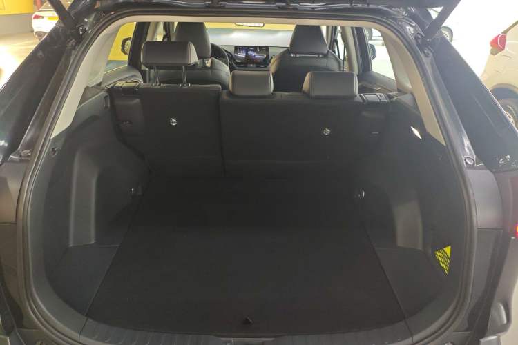 Used Toyota Wildlander 2023 Dual-Motor 2.5L E-CVT Four-Wheel Drive Prestige Edition Trunk