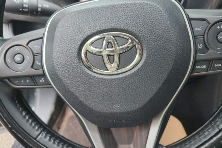 Used Toyota Wildlander 2023 Dual-Motor 2.5L E-CVT Two-Wheel Drive Luxury PLUS Edition Vehicle Key