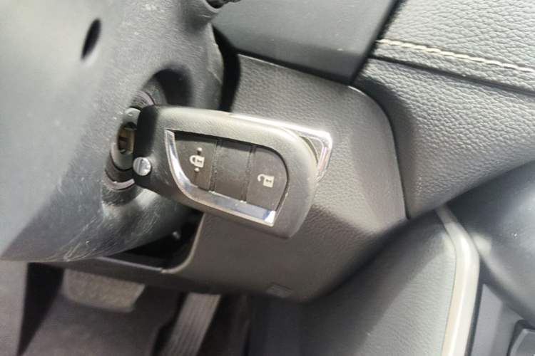 Used Toyota Wildlander 2023 2.0L CVT Two-Wheel Drive Leading Edition Vehicle Key