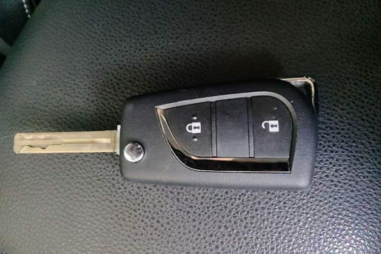 Used Toyota Wildlander 2023 2.0L CVT Two-Wheel Drive Leading Edition Vehicle Key