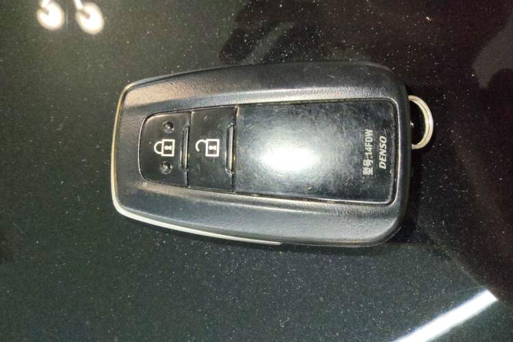 Used Toyota Wildlander 2023 Dual-Motor 2.5L E-CVT Two-Wheel Drive Luxury PLUS Edition Vehicle Key