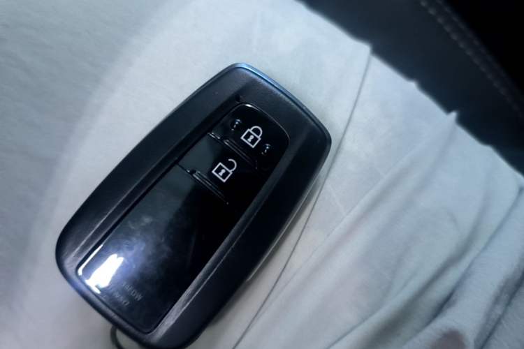 Used Toyota Wildlander 2023 2.0L CVT Two-Wheel Drive Urban Edition Vehicle Key