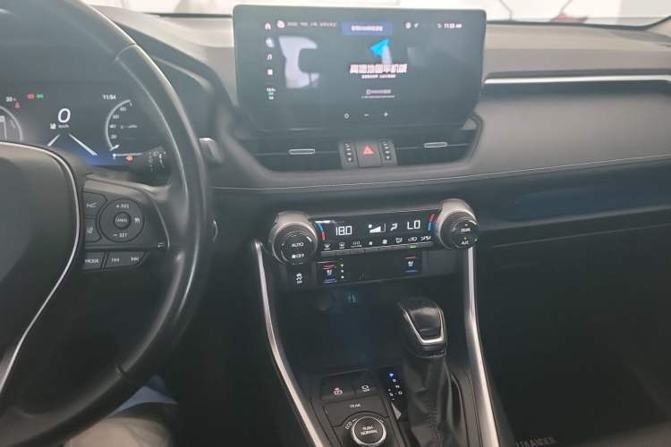 Used Toyota Wildlander 2023 Dual-Motor 2.5L E-CVT Four-Wheel Drive Prestige Edition Audio And AC Panel