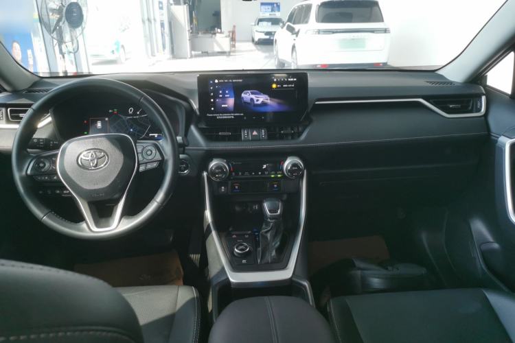 Used Toyota Wildlander 2023 Dual-Motor 2.5L E-CVT Four-Wheel Drive Prestige Edition Center Console