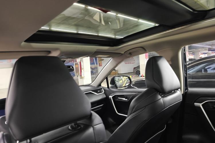Used Toyota Wildlander 2023 2.0L CVT Four-Wheel Drive Luxury PLUS Edition Headliner
