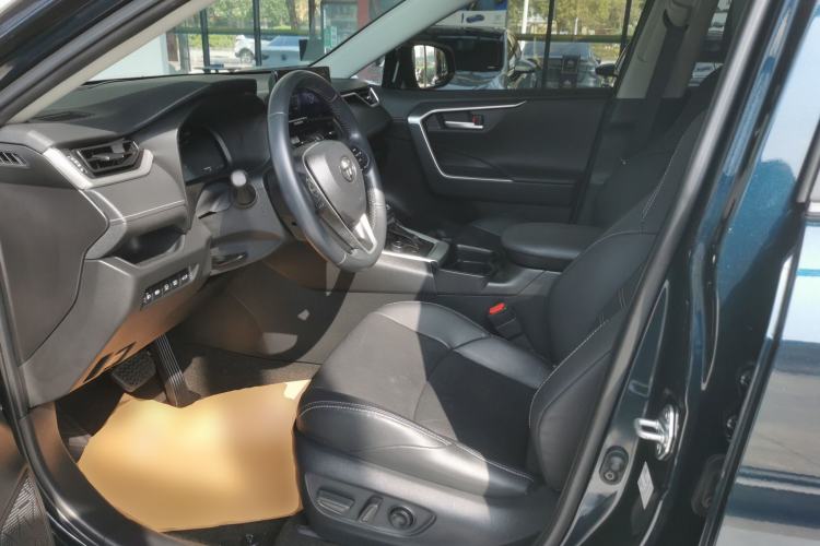 Used Toyota Wildlander 2023 Dual-Motor 2.5L E-CVT Four-Wheel Drive Prestige Edition Left Front Seat