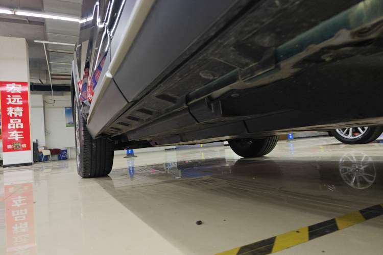 Used Toyota Wildlander 2023 2.0L CVT Four-Wheel Drive Luxury PLUS Edition Left Side Sill