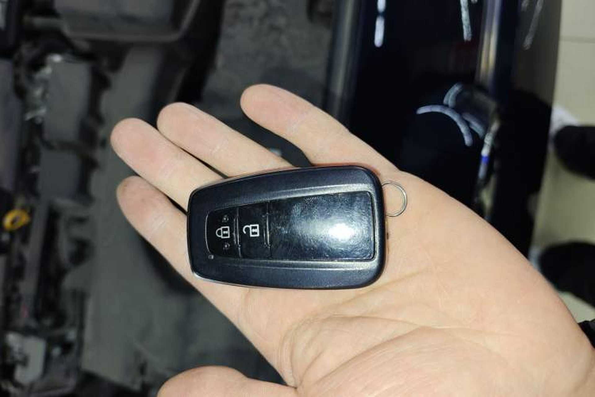 Used Toyota Wildlander 2023 2.0L CVT Four-Wheel Drive Luxury PLUS Edition Vehicle Key