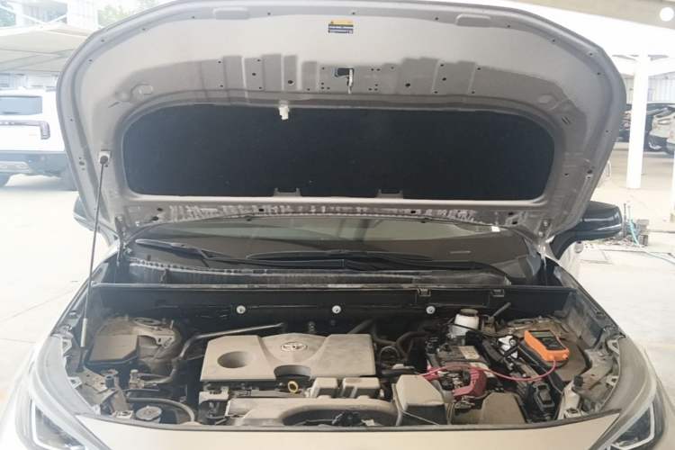 Used Toyota Wildlander 2023 2.0L CVT Four-Wheel Drive Luxury PLUS Edition Engine Bay