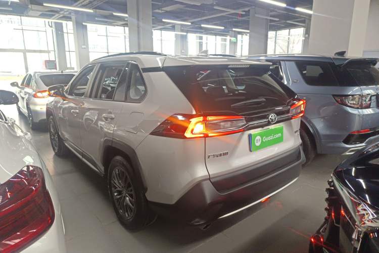 Used Toyota Wildlander 2023 2.0L CVT Four-Wheel Drive Luxury PLUS Edition Exterior 3