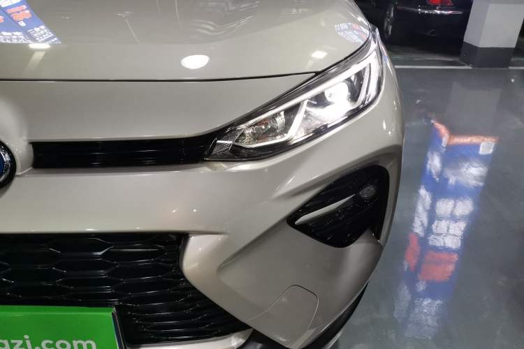 Used Toyota Wildlander 2023 Dual-Motor 2.5L E-CVT Two-Wheel Drive Luxury PLUS Edition Left Front Headlight