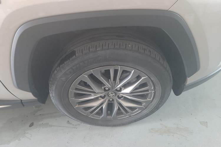 Used Toyota Wildlander 2023 Dual-Motor 2.5L E-CVT Four-Wheel Drive Prestige Edition Right Front Wheel Hub