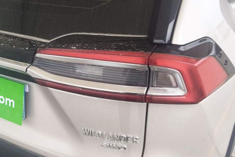 Used Toyota Wildlander 2023 2.0L CVT Four-Wheel Drive Luxury PLUS Edition Right Rear Taillight