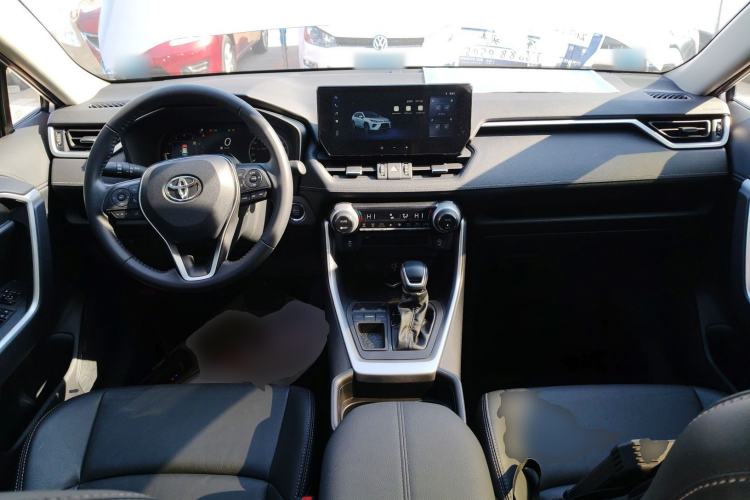 Used Toyota Wildlander 2023 2.0L CVT Two-Wheel Drive Luxury PLUS Edition Center Console